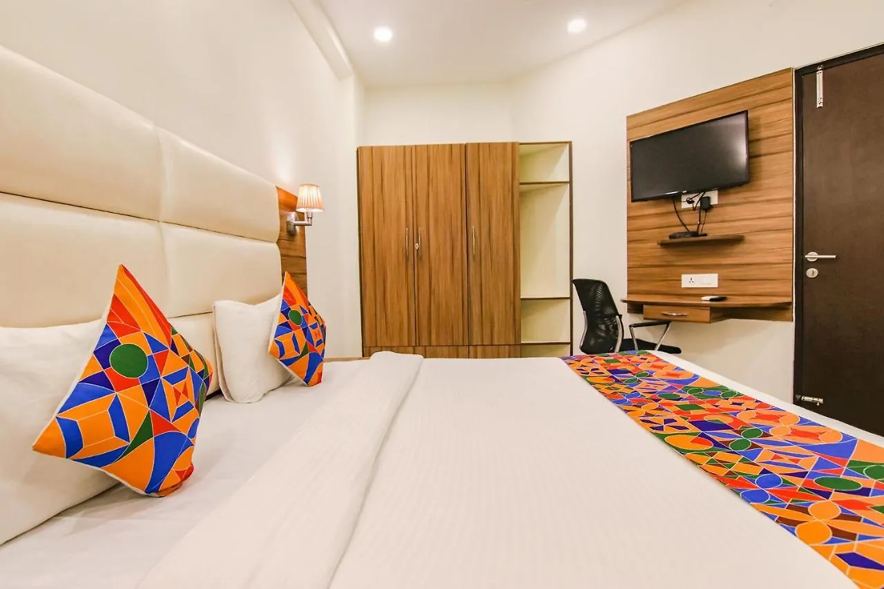 Hotel Fabhotel Sr 68 Gurgaon