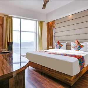Fabexpress Kapashera Residency Near Igi Airport New Delhi Hotel